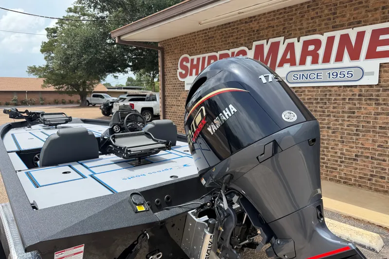 Slide: The Image of 2027 Xpress H20C Crappie boat with Yamaha motor at Shipp's Marine. - 4