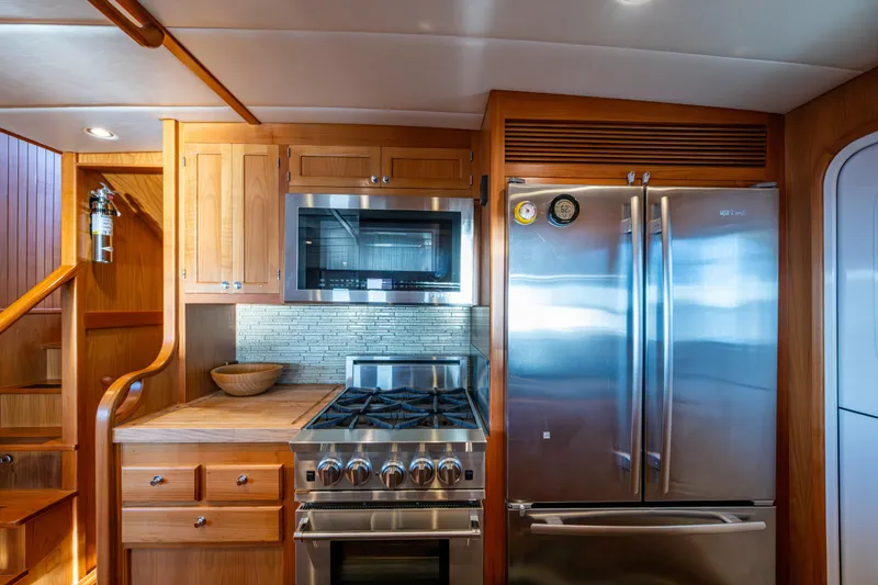Slide: The Image of Major galley appliances - 15