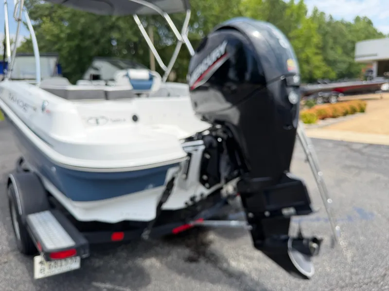 Slide: The Image of Tahoe 185 S 2022 - 18