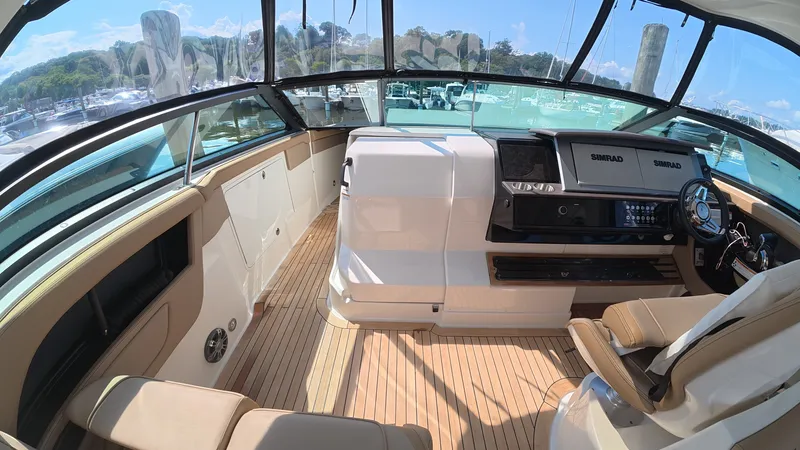 Slide: The Image of Sea Ray SLX 400 Outboard 2019 - 22