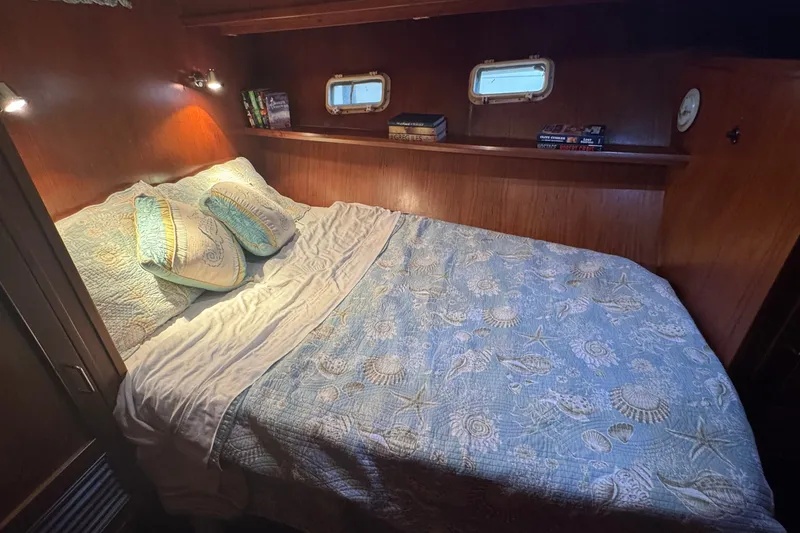 Slide: The Image of VIP Guest Room - 60