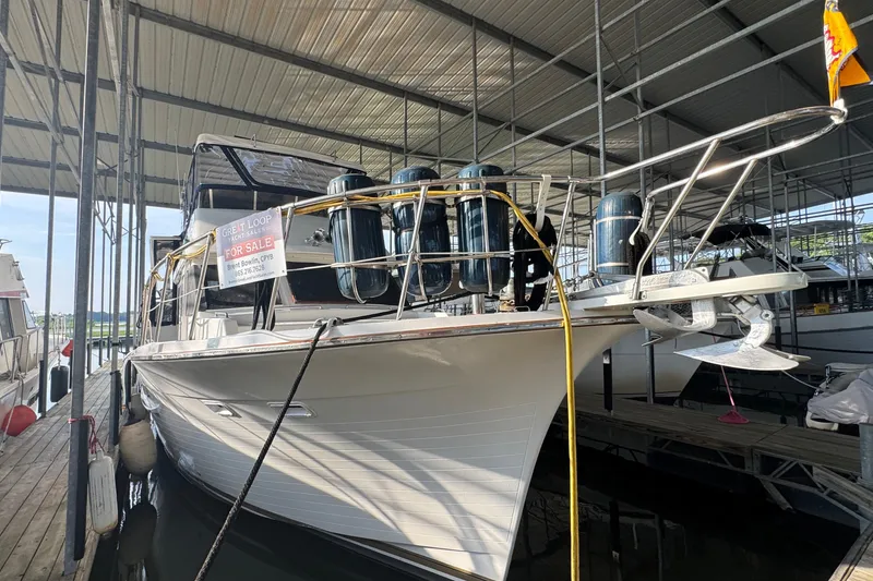 Slide: The Image of Exterior Starboard Profile View - 87