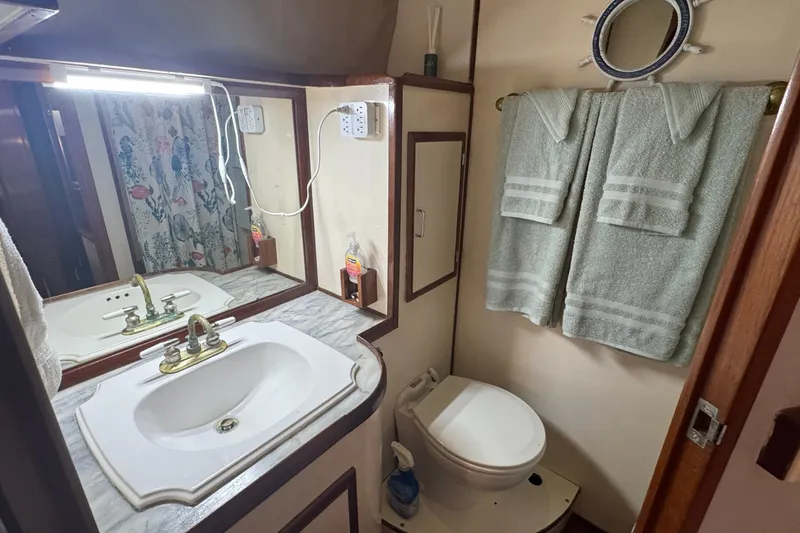 Slide: The Image of Aft Primary Stateroom Ensuite - 56
