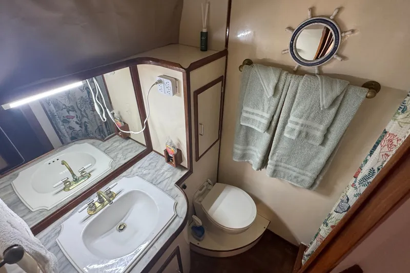 Slide: The Image of Aft Primary Stateroom Ensuite - 55