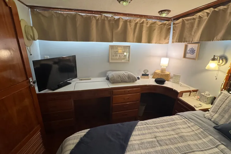 Slide: The Image of Aft Primary Stateroom with Ensuite - 54