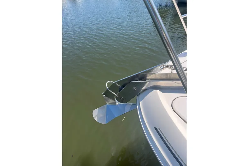 Slide: The Image of Bow anchor of 2002 Sea Ray 480 Motor Yacht over calm water. - 5