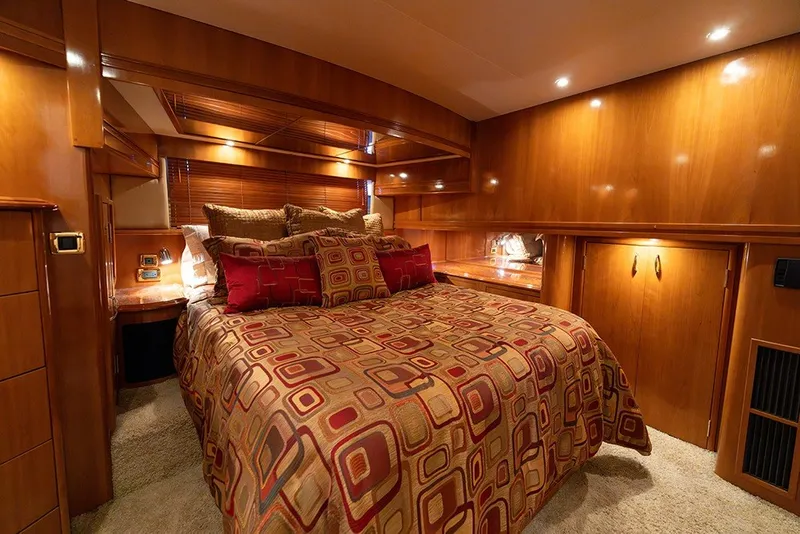 Slide: The Image of Master stateroom - 36