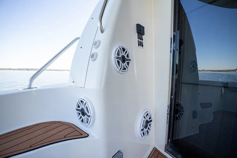 Slide: The Image of Cockpit speakers - 68