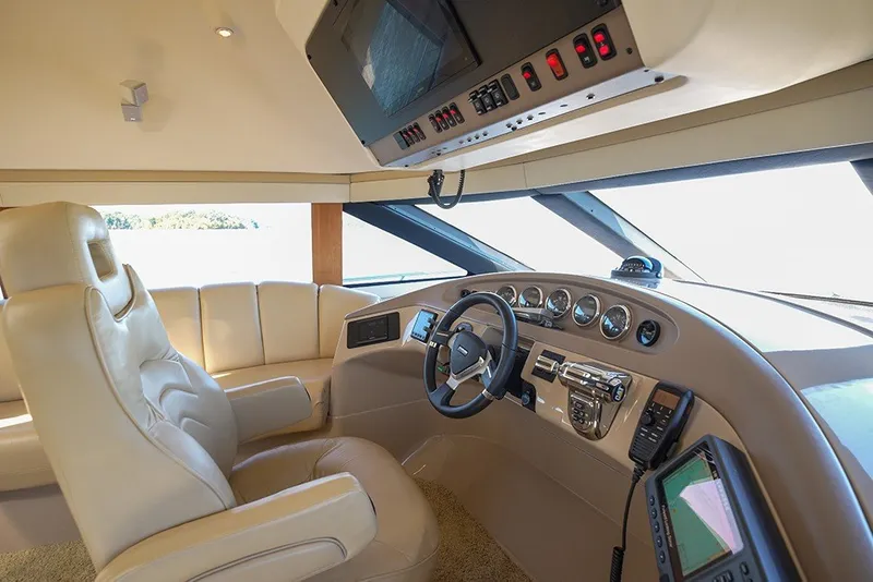 Slide: The Image of Captain's chair at the lower helm - 33