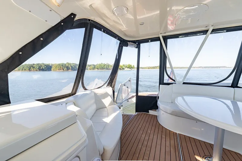 Slide: The Image of Isinglass on the flybridge - 15