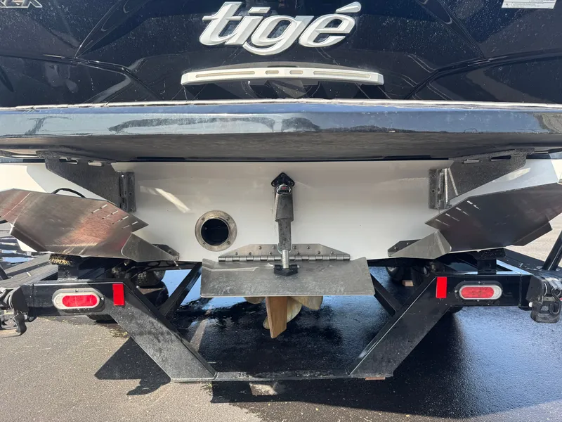 Slide: The Image of Tigé 20 RZX 2022 - 11