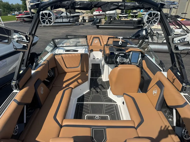 Slide: The Image of Tigé 20 RZX 2022 - 12