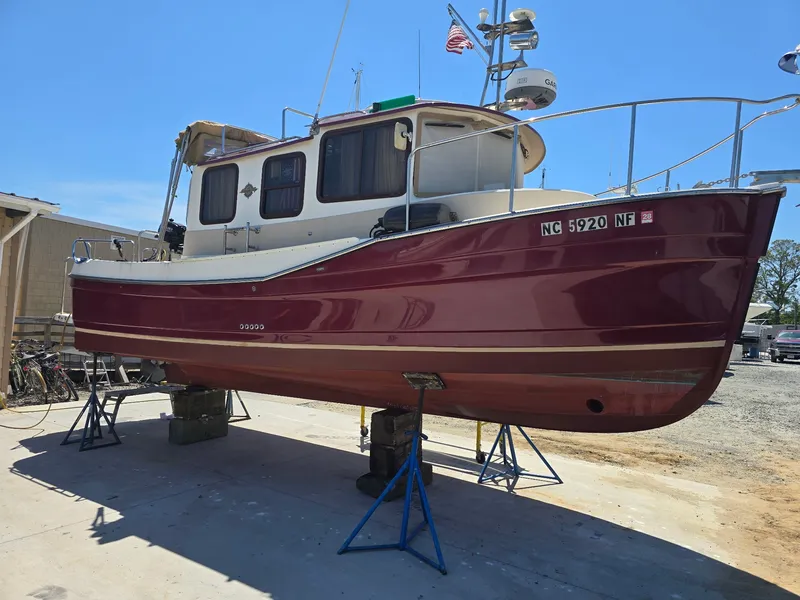 Slide: The Image of Ranger Tug R 25-SC 2015 - 1