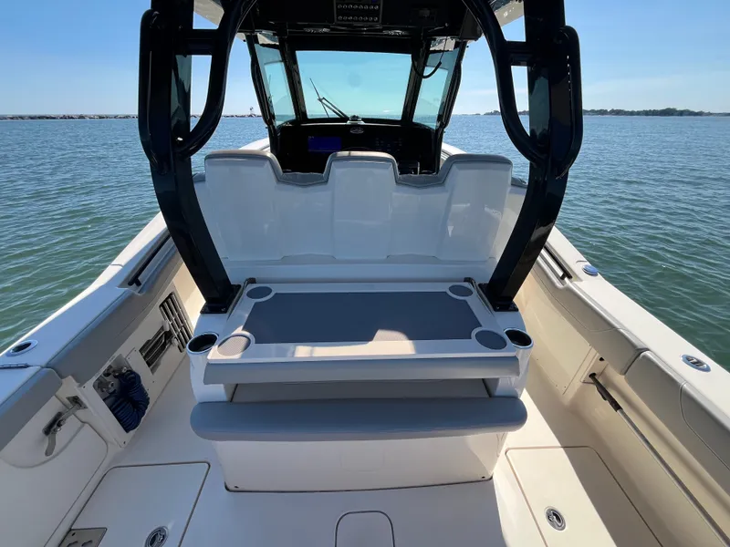 Slide: The Image of Scout 355 LXF 2024 - 16