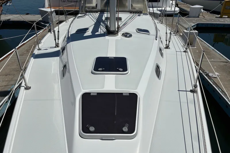 Slide: The Image of 2001 Catalina 42 MkII sailboat deck view at marina. - 14