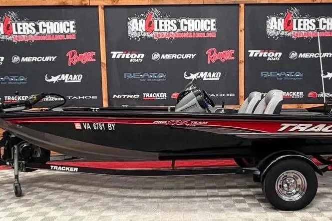 The Image of 2016 Tracker Pro Team 175 TXW boat displayed at Anglers Choice event. - 0