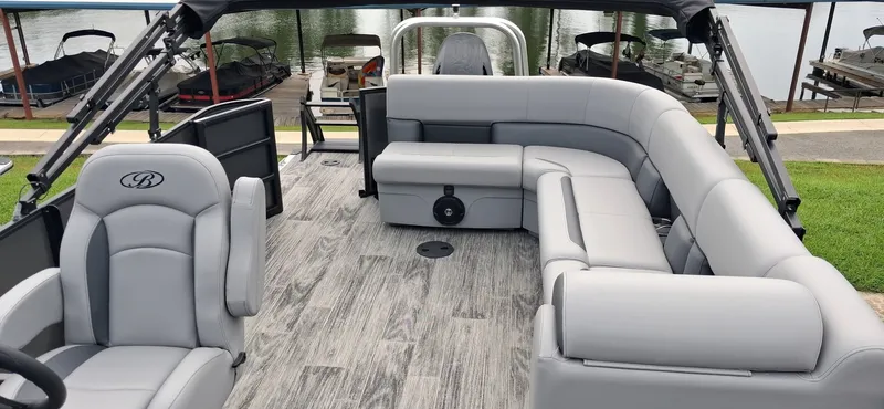 Slide: The Image of Bentley Pontoons Legacy 220 Cruise XL 2027 - 3