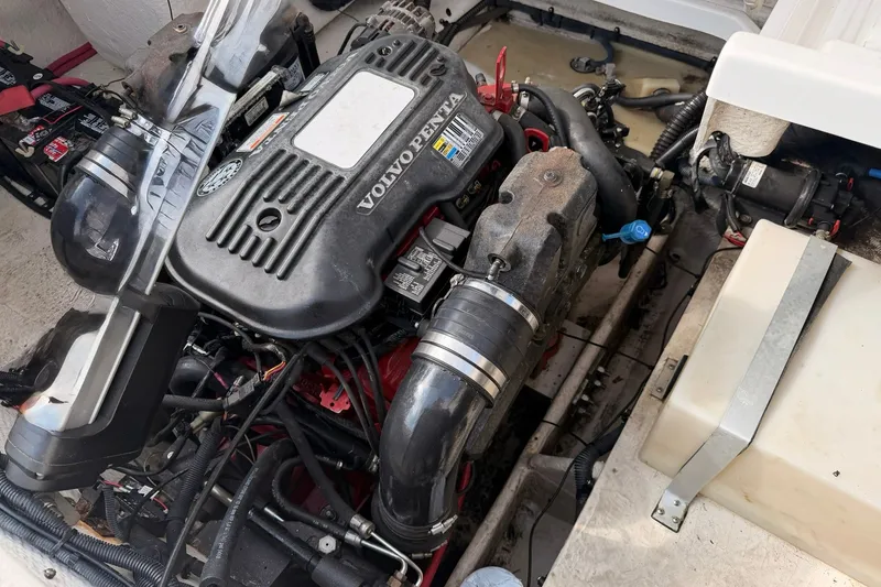 Slide: The Image of Volvo Penta engine in a 2007 Regal 2700 Bowrider boat, detailed view. - 15