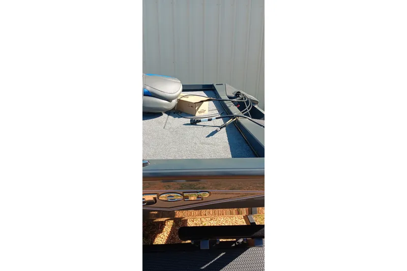 Slide: The Image of 2026 Ranger RT198P boat interior with seat and equipment on deck. - 20