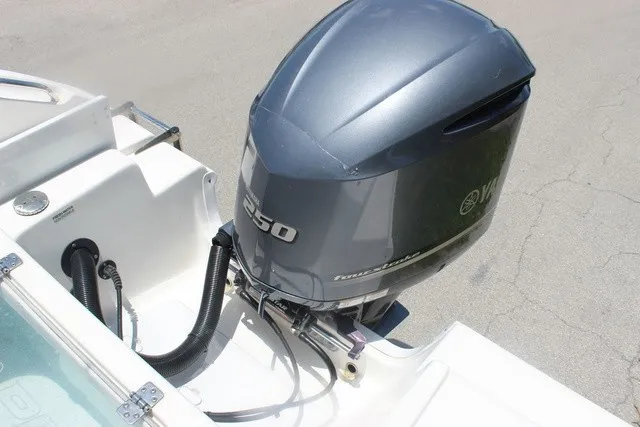 Slide: The Image of Outboard motor on a boat, featuring Yamaha logo and 250 horsepower. - 47