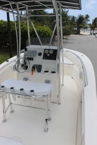 Slide: The Image of Bulls Bay 200 Center Console 2016 - 18