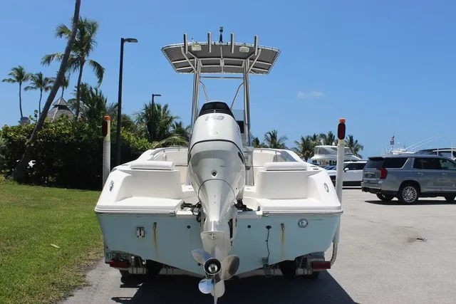 Slide: The Image of Bulls Bay 200 Center Console 2016 - 9