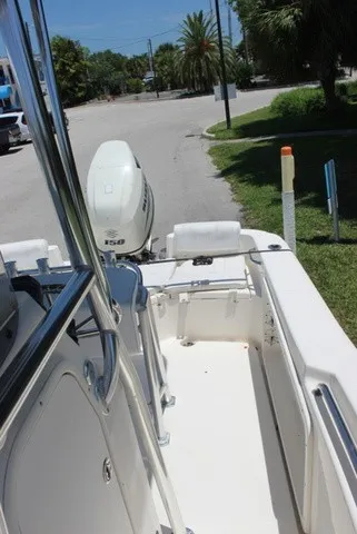 Slide: The Image of Bulls Bay 200 Center Console 2016 - 14