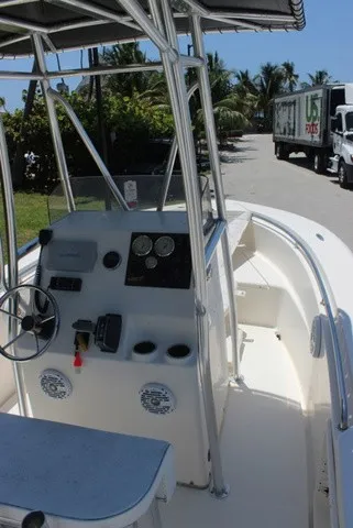 Slide: The Image of Bulls Bay 200 Center Console 2016 - 11