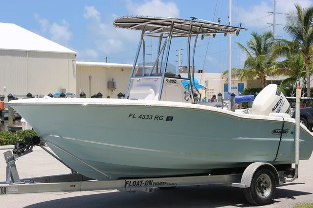 Slide: The Image of Bulls Bay 200 Center Console 2016 - 3