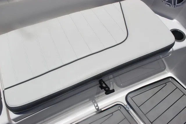 Slide: The Image of Yamaha 210 FSH Sport 2021 - 52
