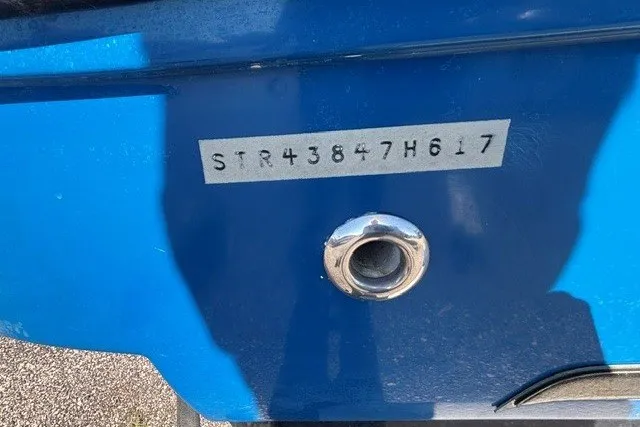 Slide: The Image of 2017 Starcraft SCX Surf 211 IO boat hull with identification number. - 29