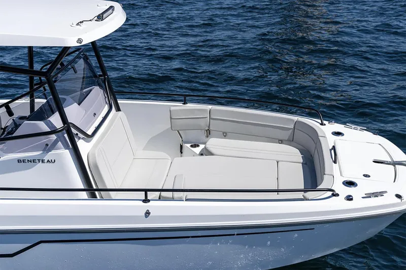 Slide: The Image of Manufacturer Provided Image: 2026 Beneteau Flyer 8 SPACEdeck boat on water, featuring spacious seating and sleek design. - 5
