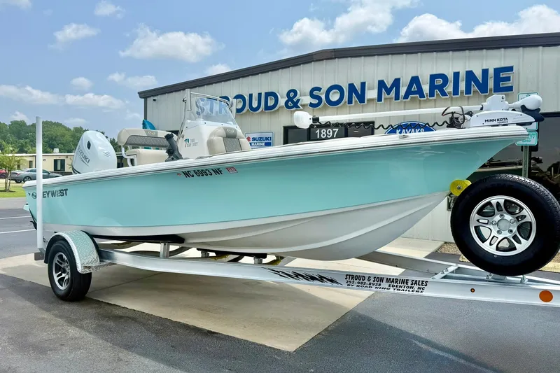 The Image of Key West 188 Bay Reef 2025 - undefined