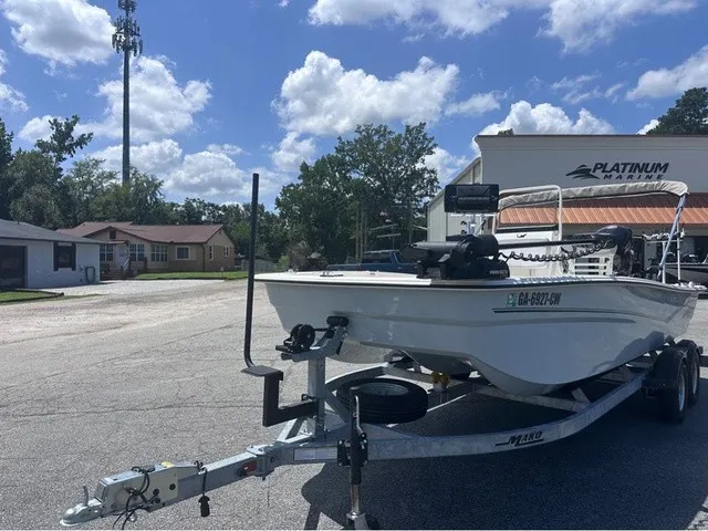 Slide: The Image of Mako Pro Skiff 19 CC 2024 - 2