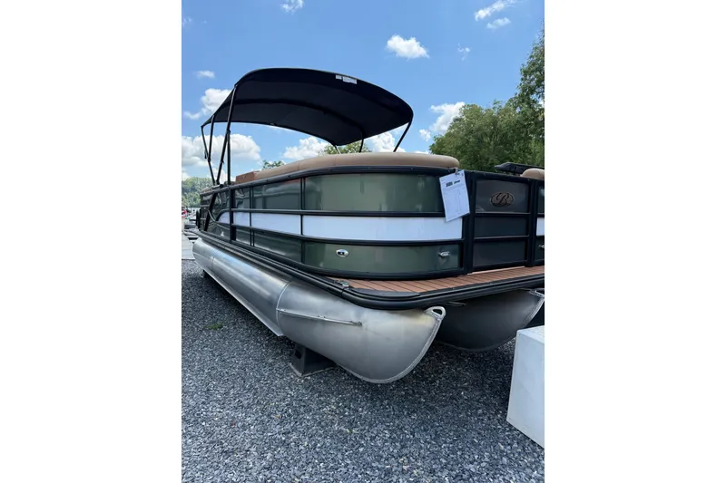 The Image of Bentley Pontoons Legacy 223 Navigator 2027 - undefined