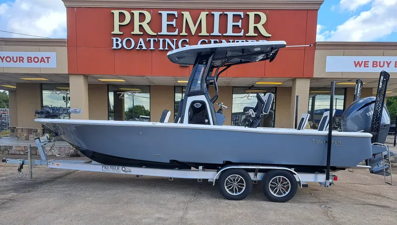 The Image of Tidewater 2500 Carolina Bay 2026 - 1