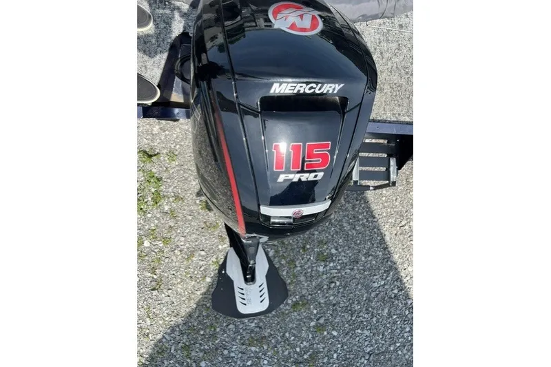 Slide: The Image of Mercury 115 Pro outboard motor on 2025 Tracker Pro Guide V-175 SC boat. - 9