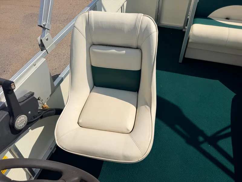 Slide: The Image of Odyssey 1903 Fish & Cruise & 40HP Johnson 4Stroke 2003 - 25