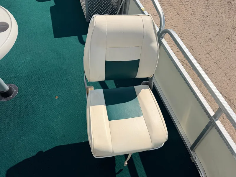Slide: The Image of Odyssey 1903 Fish & Cruise & 40HP Johnson 4Stroke 2003 - 12