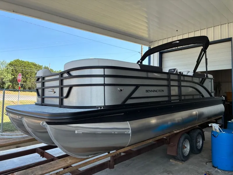 The Image of Bennington 22S1SR 2027 - 1