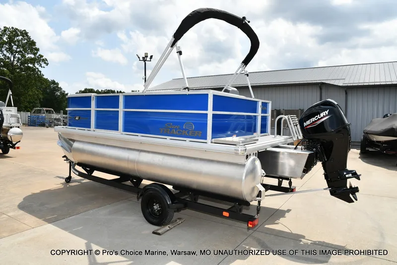 Slide: The Image of Sun Tracker Party Barge 16 DLX 2027 - 53