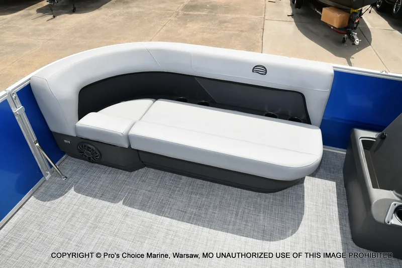 Slide: The Image of Sun Tracker Party Barge 16 DLX 2027 - 35