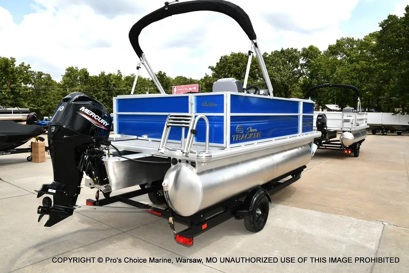 Slide: The Image of Sun Tracker Party Barge 16 DLX 2027 - 50