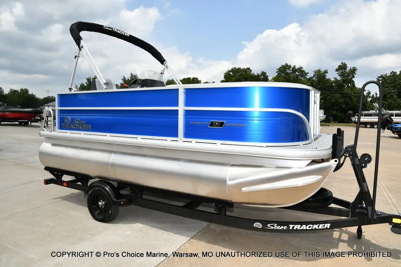 Slide: The Image of Sun Tracker Party Barge 16 DLX 2027 - 48