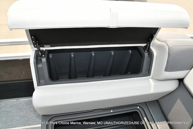 Slide: The Image of Sun Tracker Fishin' Barge 20 DLX 2027 - 34