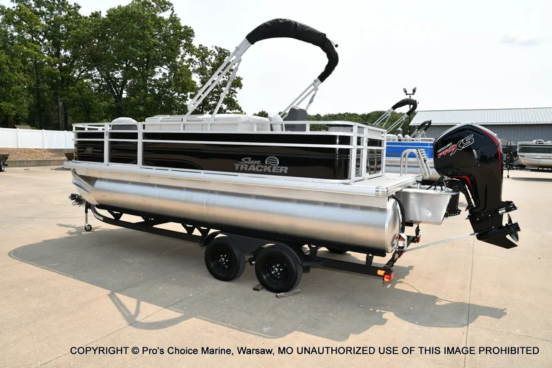 Slide: The Image of Sun Tracker Fishin' Barge 20 DLX 2027 - 18