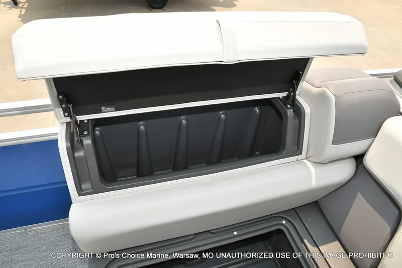 Slide: The Image of Sun Tracker Fishin' Barge 20 DLX 2027 - 34