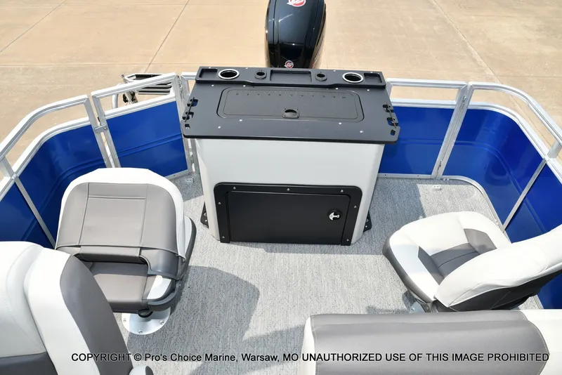 Slide: The Image of Sun Tracker Fishin' Barge 20 DLX 2027 - 40