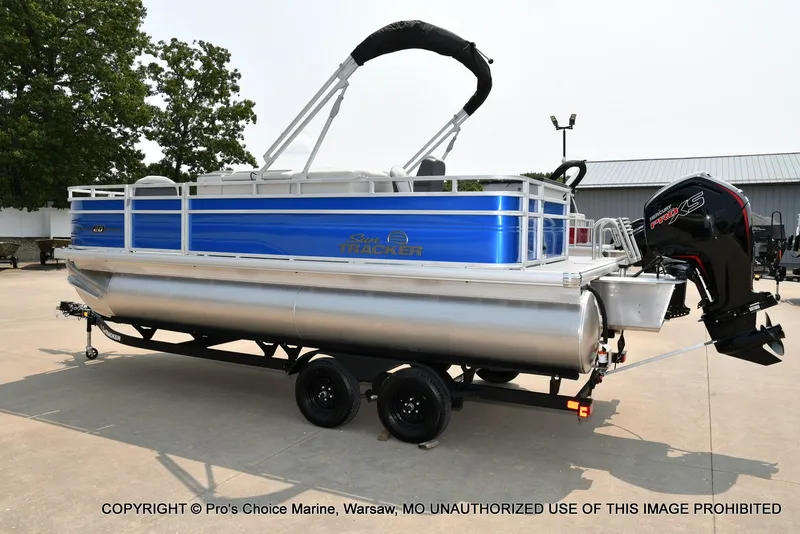 Slide: The Image of Sun Tracker Fishin' Barge 20 DLX 2027 - 63