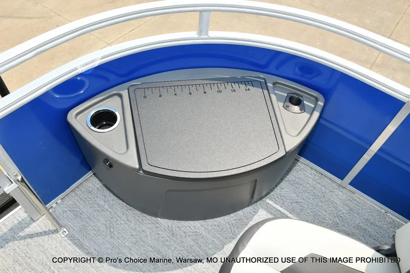Slide: The Image of Sun Tracker Fishin' Barge 20 DLX 2027 - 23